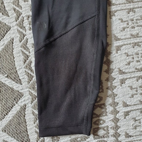 Women's Contour Flex Ultra High-Rise 7/8 Leggings - All in Motion - Picture 4 of 6